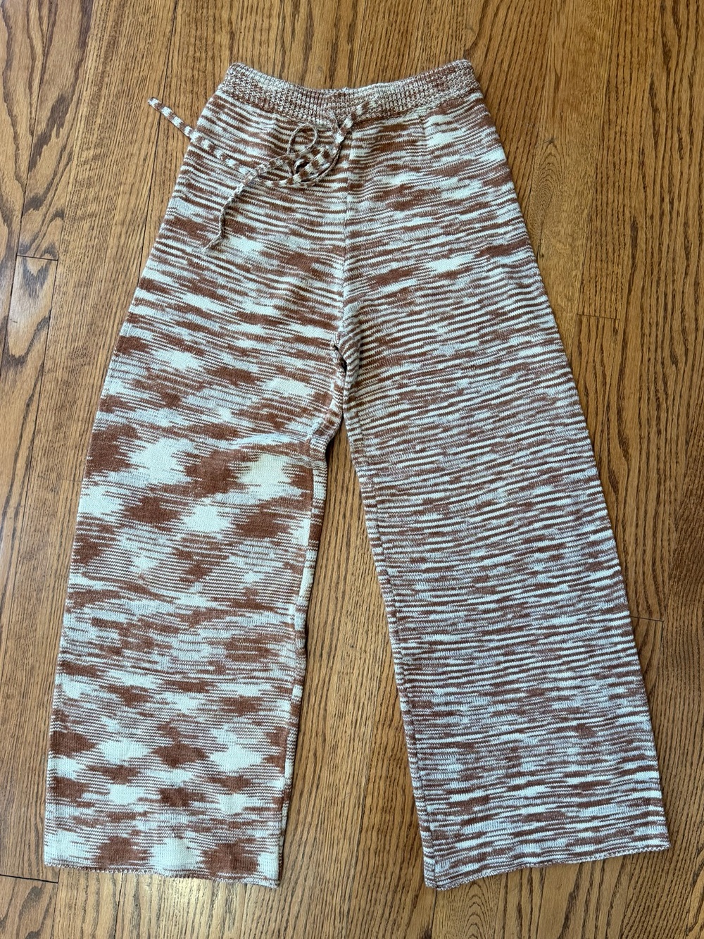 Beige Botany Women's Knit Brown and Cream
Wide Leg Drawstring Lounge Pants